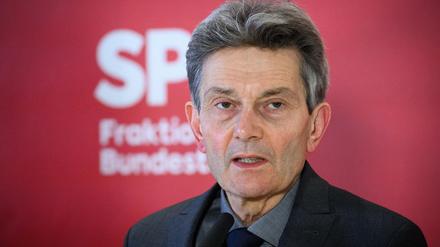 Begrüßt verstärkte Debatte über diplomatische Lösung des Ukraine-Kriegs: Rolf Mützenich. 