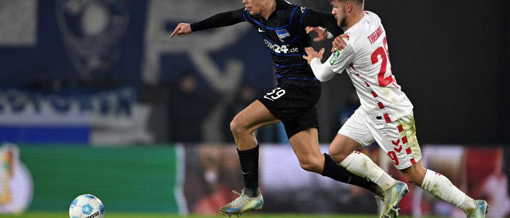Das Traditiondsduell im DFB-Pokal wurde erst in der Verlängerung entschieden.