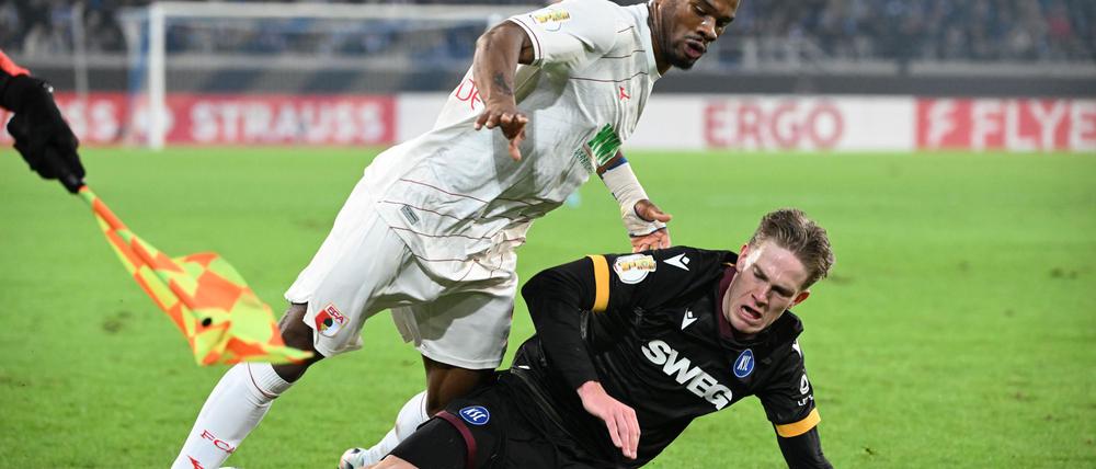 Der KSC und der FCA lieferten sich ein intensives Pokal-Duell.