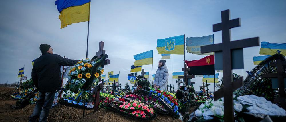Welcher Weg führt aus dem Ukraine-Krieg heraus? Die deutschen Parteien sind sich uneins. (Archivbild)