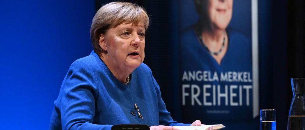 Merkel hat das Buch mit ihrer ehemaligen Büroleiterin Beate Baumann verfasst. (Archivbild)