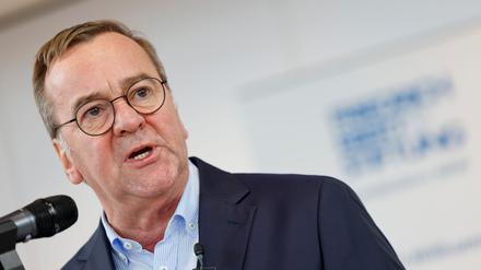 Mit Blick auf die Lage im Ostseeraum zieh der Verteidigungsminister einen Vergleich zum Kalten Krieg. (Archivbild)