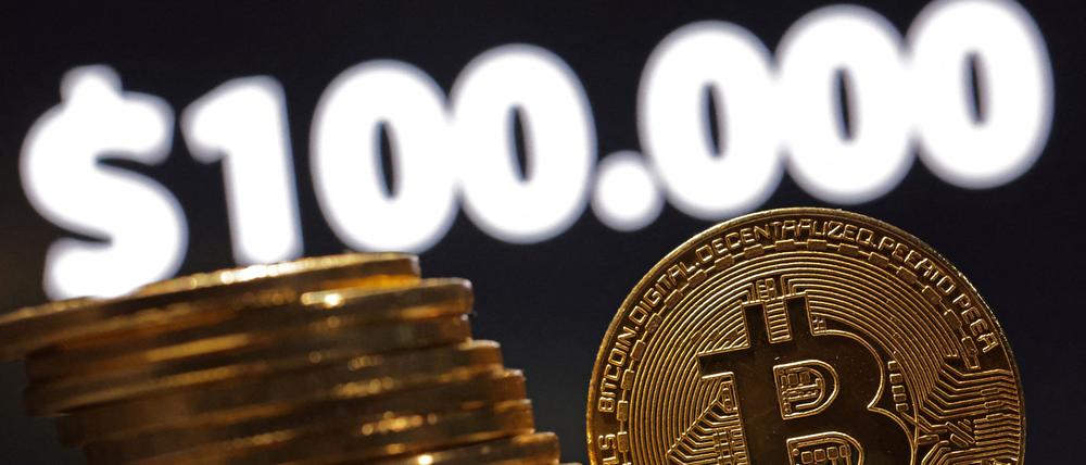 Bitcoin: Die digitale Währung knackte zum ersten Mal die Marke von 100.000 Dollar.