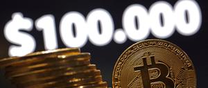 Bitcoin: Die digitale Währung knackte zum ersten Mal die Marke von 100.000 Dollar.