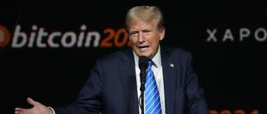 Der damalige republikanische US-Präsidentschaftskandidat und ehemalige US-Präsident Donald Trump spricht auf der Bitcoin 2024 Konferenz (Archivbild).