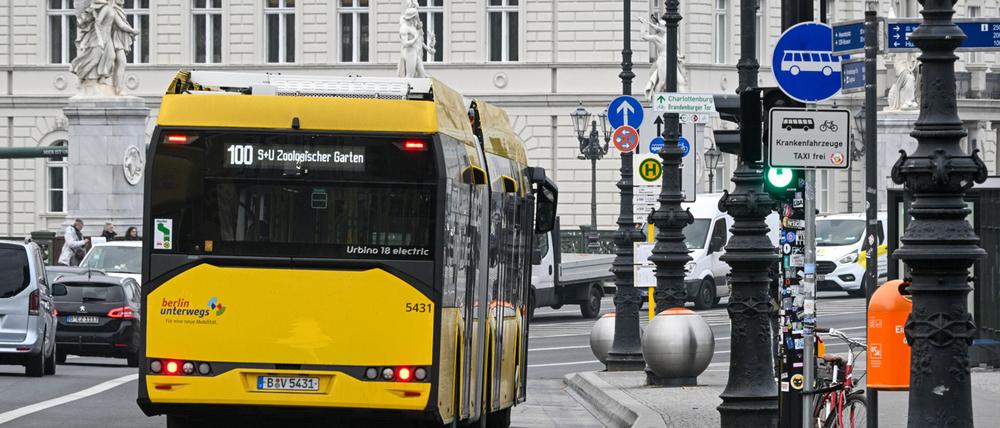 Menschen mit Behinderung müssen ab 2025 mehr Geld für den Nahverkehr bezahlen. (Symbolbild)