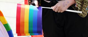 Junge Queers könnten in Berlin ihre Jugendzentren verlieren. 