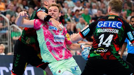 Welthandballer Mathias Gidsel geht mit viel Selbstbewusstsein in das Duell gegen Magdeburg.