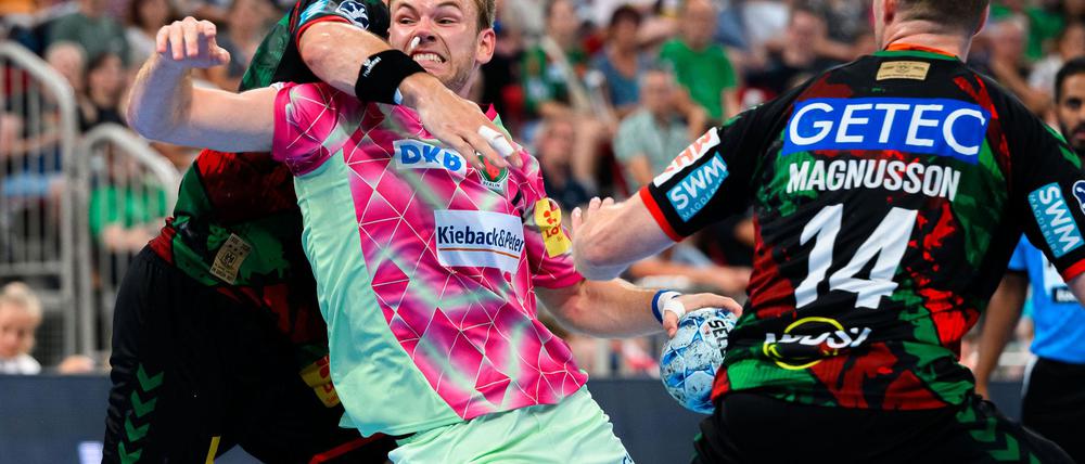Welthandballer Mathias Gidsel geht mit viel Selbstbewusstsein in das Duell gegen Magdeburg.