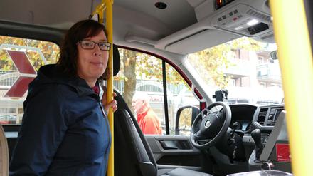 Vorstellung des zweiten Bürgerbus für Brieselang:
Yvonne Hartley, Vorsitzende des Bürgerbusverein Schönwalde
