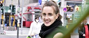 Helene Braun lebt in Berlin. Für ihr Theologie- und Rabbinatsstudium fährt sie nach Potsdam – wenn nicht gerade Pandemie ist.