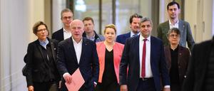 Die regierende Berliner Politik auf dem Weg, Sparbeschlüsse zu verkünden.