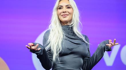 Kim Kardashian hat sich den Fuß gebrochen. (Archivfoto) 