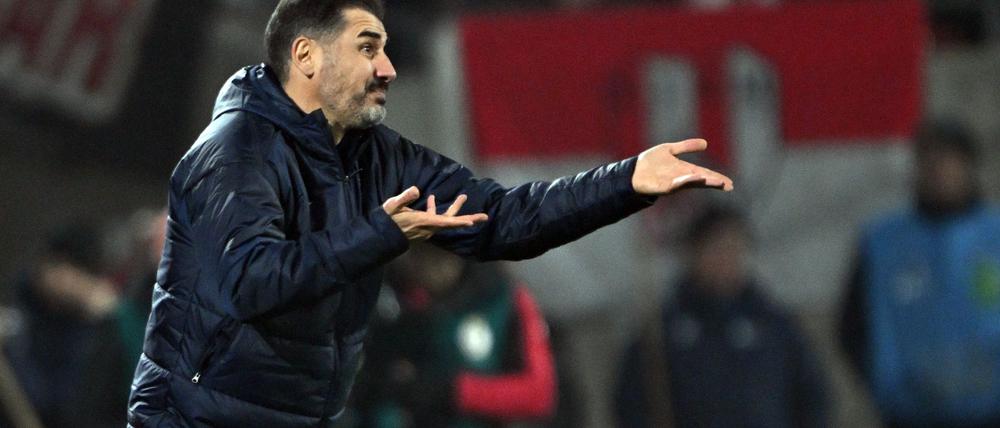 Hertha-Trainer Cristian Fiél muss den Spagat zwischen Regeneration und Vorbereitung schaffen.