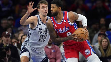 Franz Wagner (l.) und die Orlando Magic unterlagen Paul Georges Philadelphia 76ers nach einem schwachen zweiten Viertel.