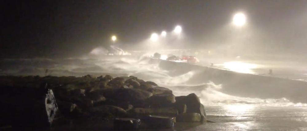 Hunderttausende Menschen waren in Irland vorübergehend ohne Strom.