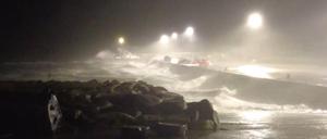 Hunderttausende Menschen waren in Irland vorübergehend ohne Strom.