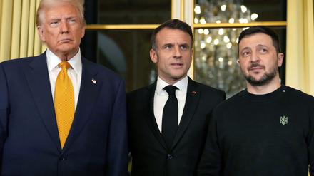 Trump hatte einen Besuch in Paris auch für ein Treffen mit dem französischen und dem ukrainischen Präsidenten genutzt. 