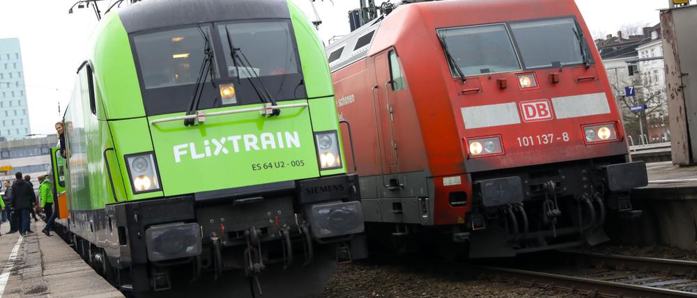 Die Deutsche Bahn und Flixtrain landen in dem Ranking auf Platz 16 beziehungsweise 20. (Archivbild)