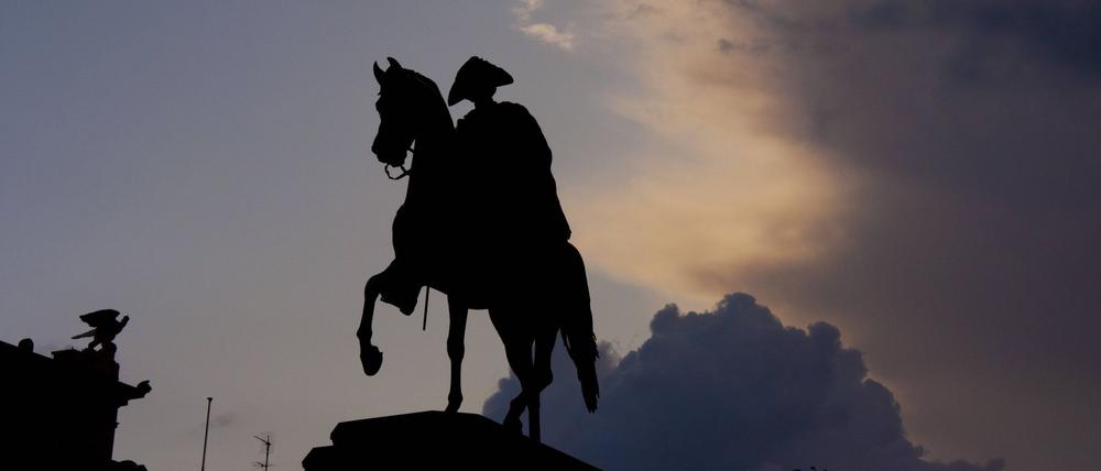 Konnte noch kein Hertha-Fan sein. Weil die gab es zu Lebzeiten von Friedrich dem Großen noch nicht.