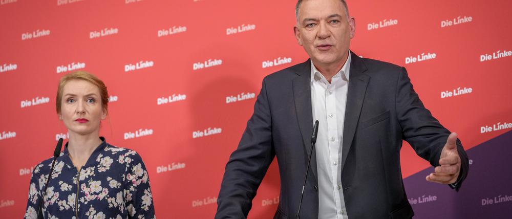 Die Vorsitzenden der Linkspartei, Ines Schwerdtner und Jan van Aken, haben den Entwurf des Parteivorstandes für ein Wahlprogramm am Montag in Berlin vorgestellt.
