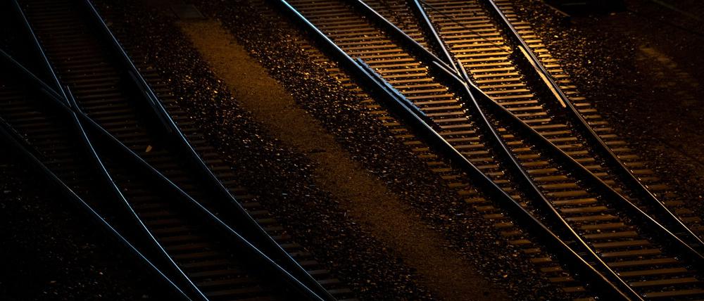 Wie viele andere Branchen sucht auch die Bahn-Industrie händeringend Personal. 