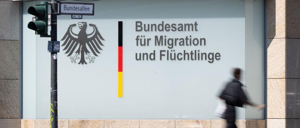 Bundesamt stoppt Entscheidungen über Asylanträge von Syrern. (Symbolbild)