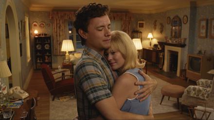 Wie einst in „Forrest Gump“. Richard (Tom Hanks) und Margaret (Robin Wright) in Robert Zemeckis jüngstem Streich „Here“.