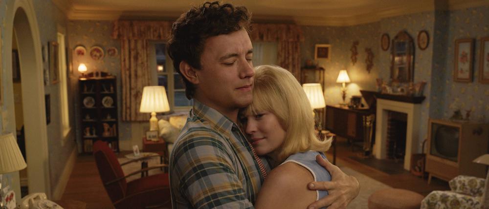Wie einst in „Forrest Gump“. Richard (Tom Hanks) und Margaret (Robin Wright) in Robert Zemeckis jüngstem Streich „Here“.