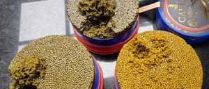 Verschiedene Farben sind auch bei gleicher Qualitätsstufe üblich - je heller, desto begehrter. Hier in der Original-Dose mit 1,8 Kilogramm