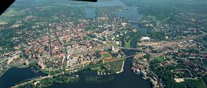 Anflug auf Potsdam von Südwesten, 1996.