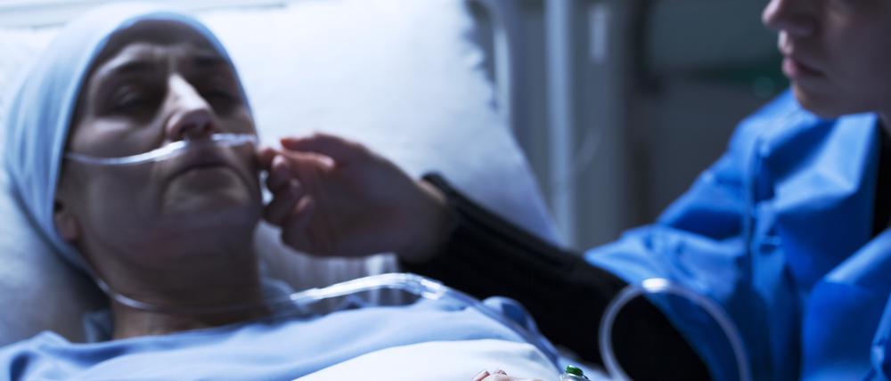 Zuwendung, Empathie und Zeit sind wichtigste Bestandteile der Palliativpflege.