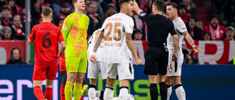 Manuel Neuer hat gegen seine Pokalsperre Einspruch eingelegt.