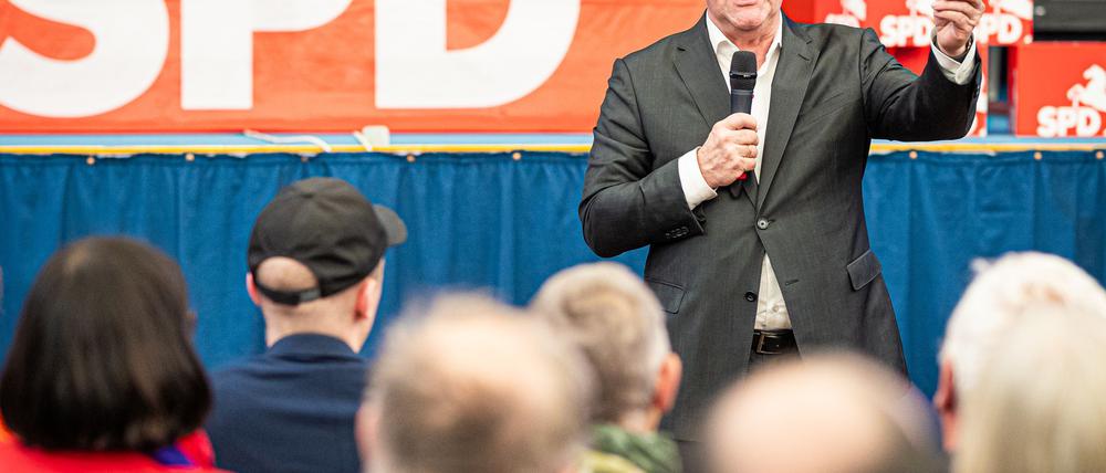 Verteidigungsminister Pistorius warnt vor einem Diktatfrieden in der Ukraine.