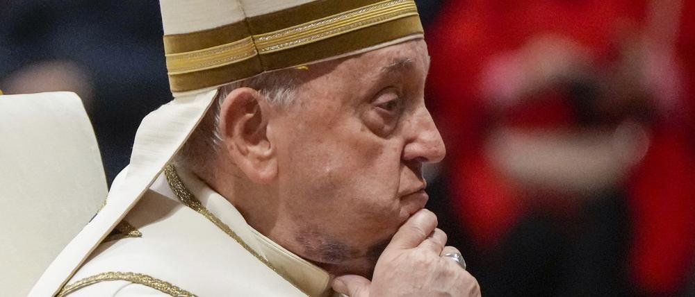 Papst Franziskus, in Gedanken.