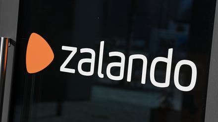 Zalando sitzt am Mercedesplatz in berlin.