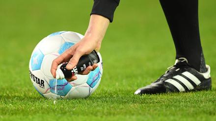 Das gab es in Spanien noch nie: Ein Club verklagt einen Schiedsrichter.