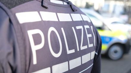 Die Polizei hat bei einem Einsatz in Westend (Charlottenburg-Wilmersdorf) die Wohnung einer „Letzte Generation“-Aktivistin unter die Lupe genommen. (Foto - Illustration)
