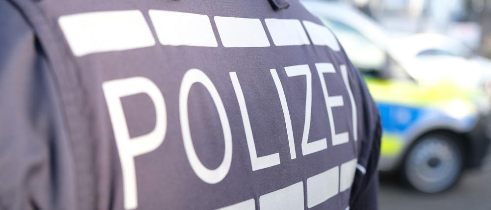 Die Polizei hat bei einem Einsatz in Westend (Charlottenburg-Wilmersdorf) die Wohnung einer „Letzte Generation“-Aktivistin unter die Lupe genommen. (Foto - Illustration)