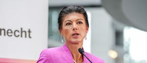 Sahra Wagenknecht, Parteivorsitzende vom Bündnis Sahra Wagenknecht (BSW) und Bundestagsabgeordnete, gibt ein Pressestatement (Archivbild).