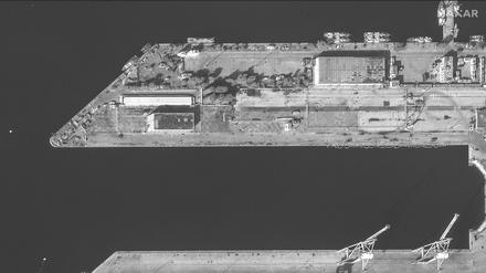 Satellitenaufnahmen des leeren Hafens von Tartus.