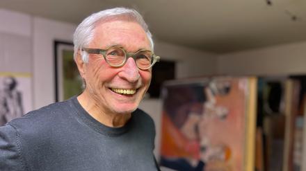 Bernd Klick aus Berlin-Lichterfelde ist Maler – und Optikermeister. Seit 1974 ist er Co-Betreiber des Steglitzer "Brillenateliers" am Hermann-Ehlers-Platz. Jetzt wird der künstlerische Tausendsassa 80 Jahre alt.