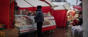 Die Inflation in Russland macht Verkäufern und Bürgern zu schaffen.