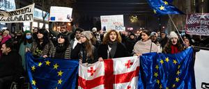 Die überwiegende Mehrheit der Georgier will den Beitritt zur EU. Sie fühlen sich von ihrer Regierung betrogen.