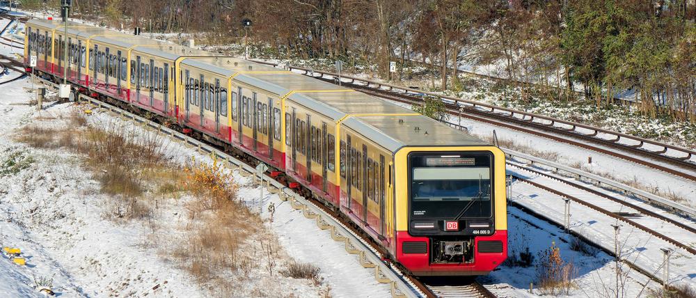 Schnee von morgen. Eine Berliner S-Bahn der neuesten Generation.