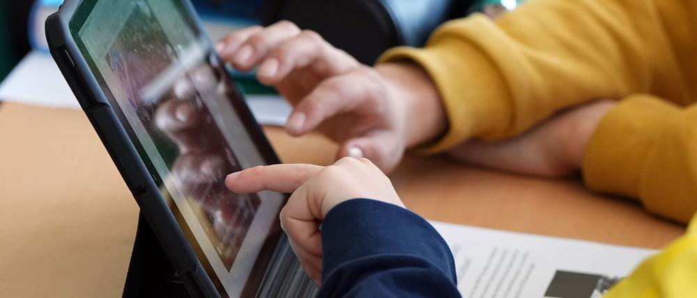 Berlins Schulen müssen bei der Digitalisierung sparen. (Foto- Illustration)