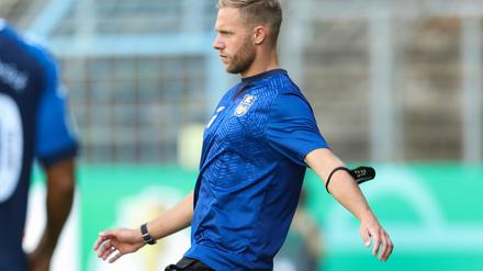 Mit Fußballlehrer-Lizenz zum Topspiel: Hansa Rostocks Trainer Daniel Brinkmann