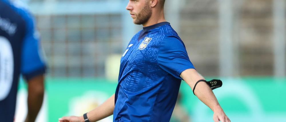 Mit Fußballlehrer-Lizenz zum Topspiel: Hansa Rostocks Trainer Daniel Brinkmann