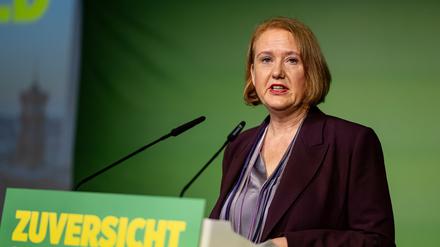 Die Berliner Grünen haben die bisherige Bundesfamilienministerin Nina Paus auf Platz eins der Landesliste für die Bundestagswahl gewählt.