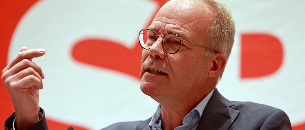 Matthias Miersch, Generalsekretär der SPD begrüßt die Teilnehmer der Delegiertenkonferenz.